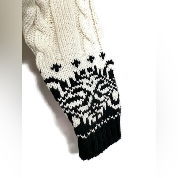 NWT Gap Kids unisex winter motif knit cardigan, size s/m 3-12 months,12-22 pound - Picture 5 of 9